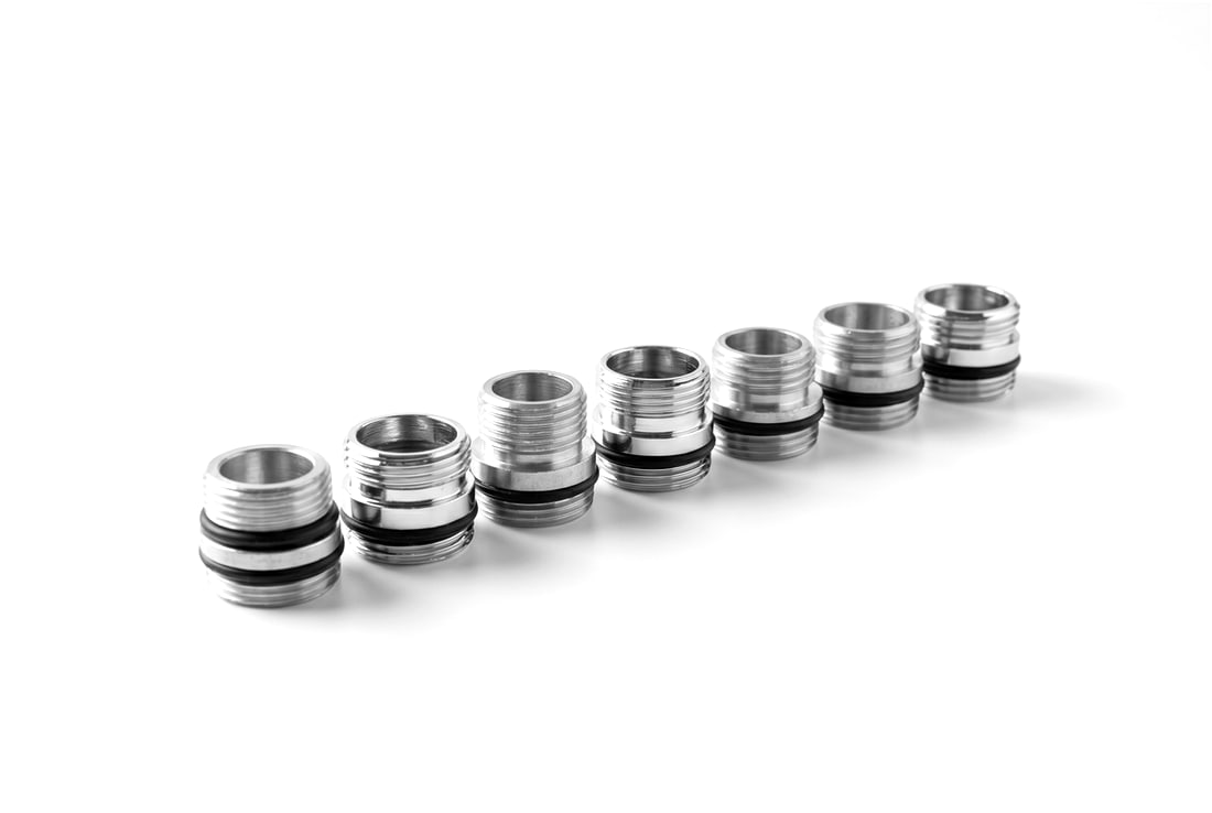 Set of included adapters